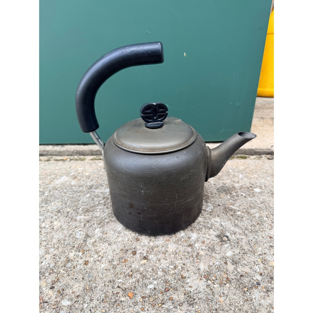 Calphalon Hard Anodized Aluminum Tea Kettle Made in Ireland USA Gray‎ Whistling
